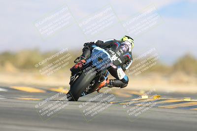 media/Jan-10-2025-CVMA Friday Practice (Fri) [[489e0da257]]/Group 4 and Trackday/Session 4 (Turn 16)/